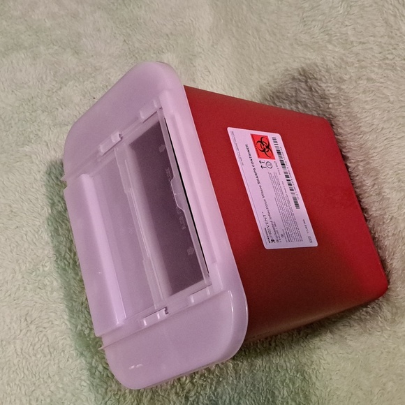 Biohazard waste bin - Picture 3 of 4